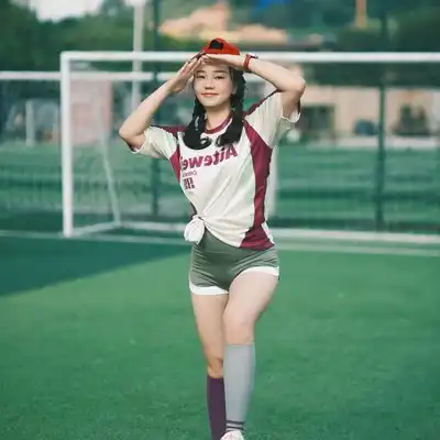 龙博飞